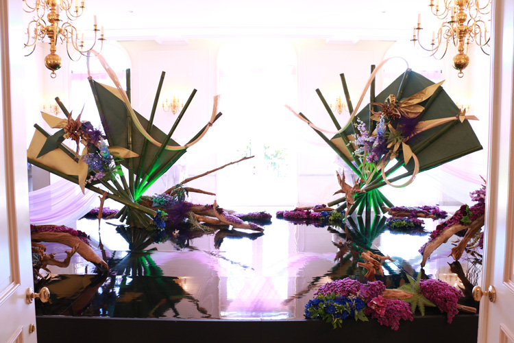 世界フラワーガーデンショー18 志穂美 悦子さんの作品に ムーンダスト も使われています サントリーフラワーズ 花とおしゃべりブログ