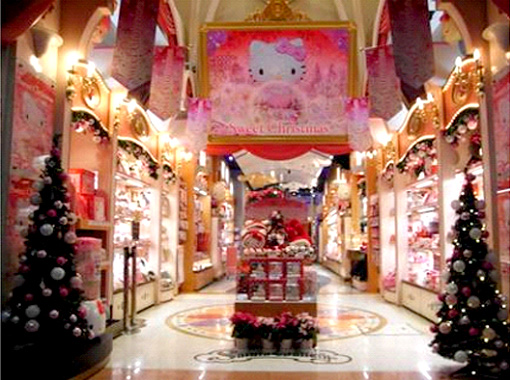 プリンセチアも飾られた大丸心斎橋店サンリオギャラリー 大阪 のクリスマスディスプレー写真 サントリーフラワーズ 花とおしゃべりブログ